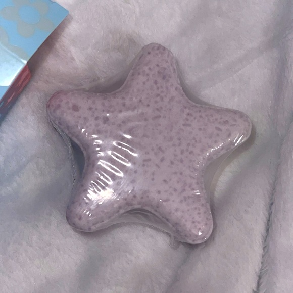 NEW💜 buy 2 get 1 free 💜bubble bath bar - Picture 3 of 4